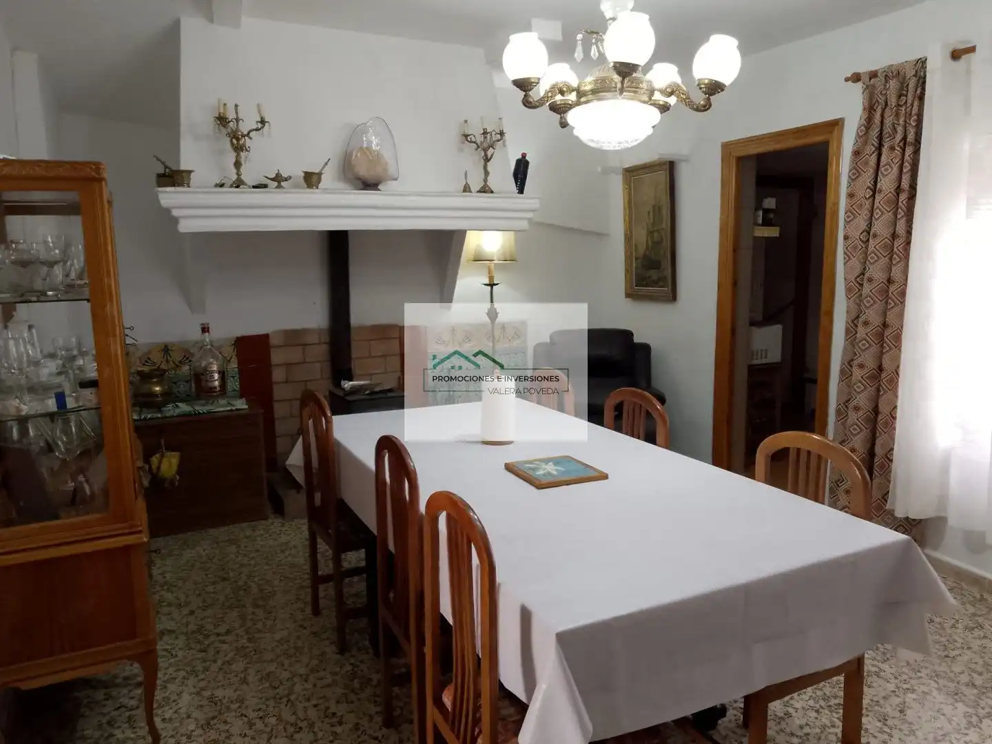 Menjador de Casa o xalet en venda en Solera de Gabaldón amb Jardí privat i Moblat