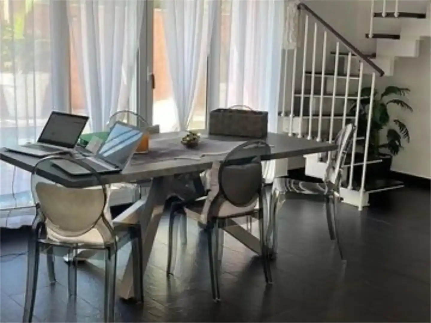 Esszimmer von Einfamilien-Reihenhaus zum Verkauf in Cunit mit Klimaanlage, Schwimmbad und Balkon