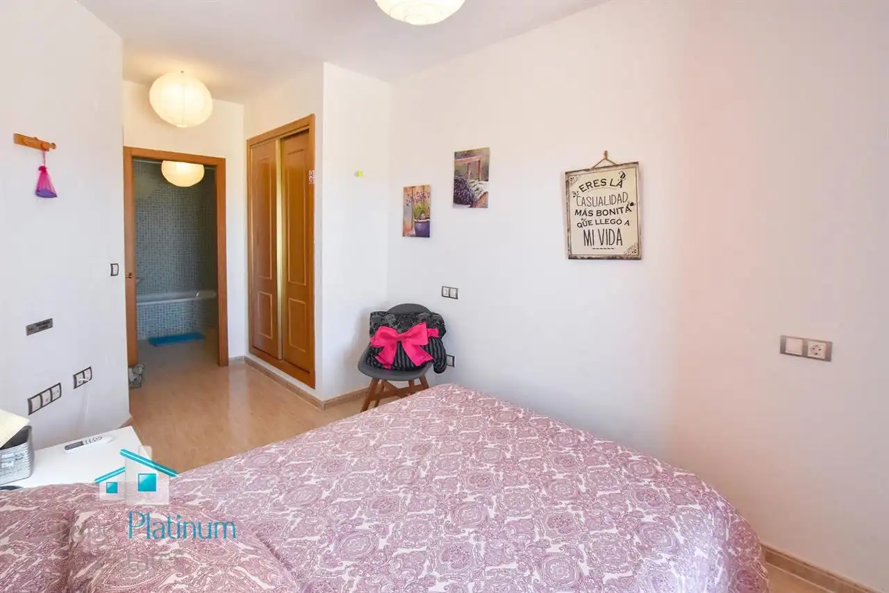 Dormitori de Apartament en venda en Pulpí amb Aire condicionat, Piscina i Moblat