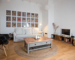 Living room of Flat to rent in  Sevilla Capital  with Air Conditioner, Heating and Parquet flooring