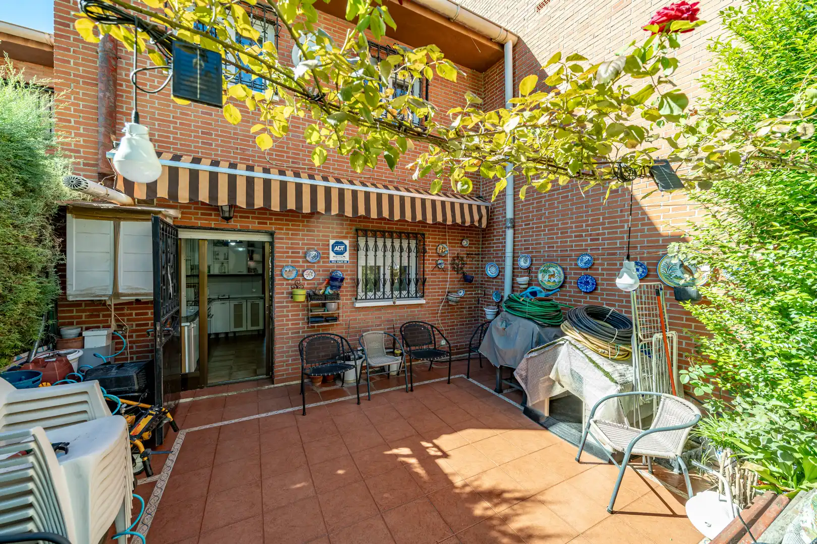 Adosado con terraza en venta en Calle Saturno