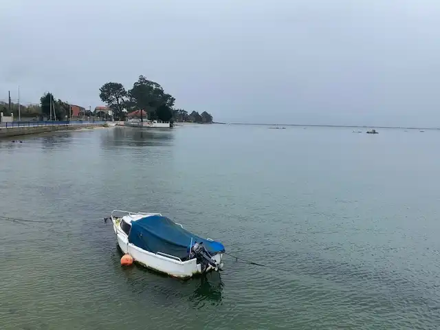 Einfamilien-Reihenhaus zum Verkauf in Vilagarcía de Arousa mit Heizung, Privatgarten und Möbliert