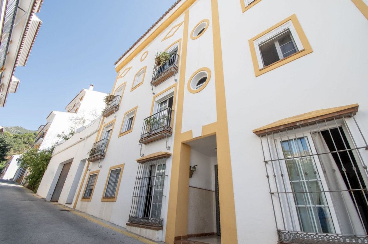 Vista exterior de Apartament en venda en Ojén amb Traster