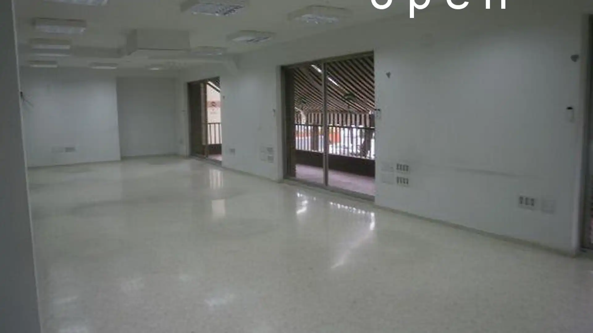 Office for rent in  Córdoba Capital  with Air Conditioner, Heating and Terrace