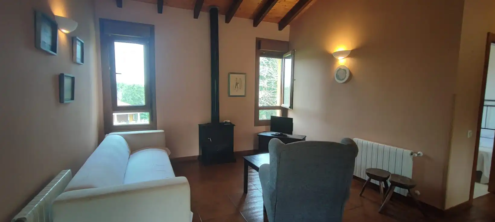 Wohnzimmer von Country house zum Verkauf in Llanes mit Heizung, Privatgarten und Terrasse