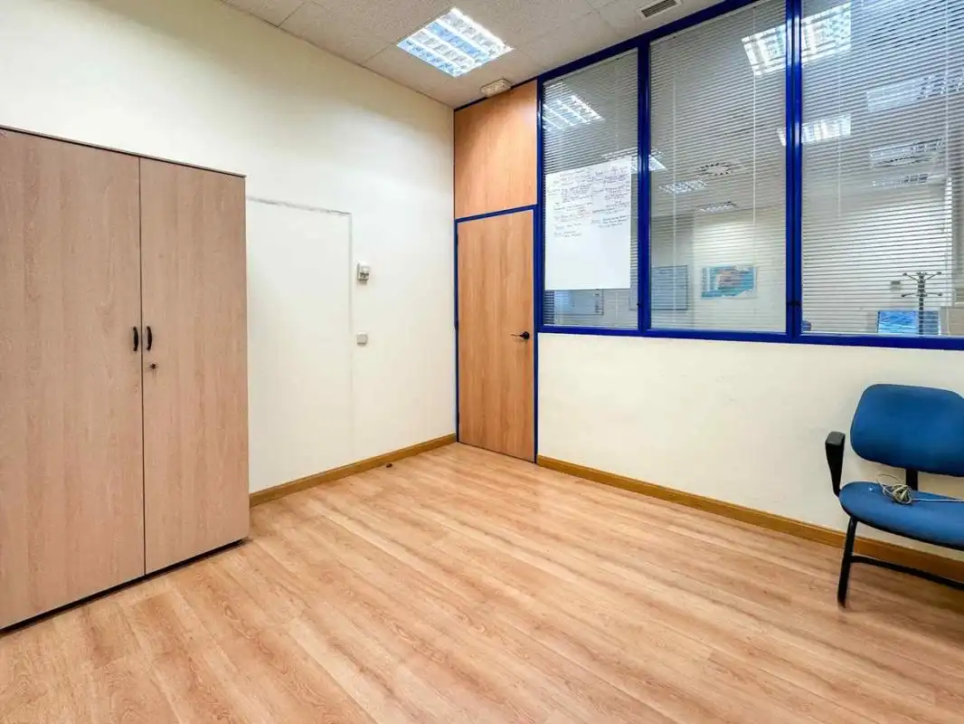 Bureau avec ascenseur à vendre à Calle de Isabel Colbrand, imagen 45