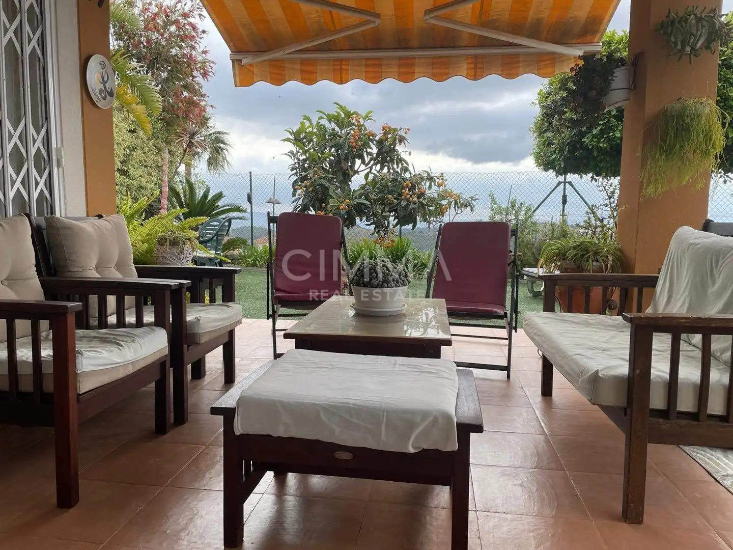 Terraza de Casa o chalet en venta en Polop con Jardín privado y Piscina comunitaria
