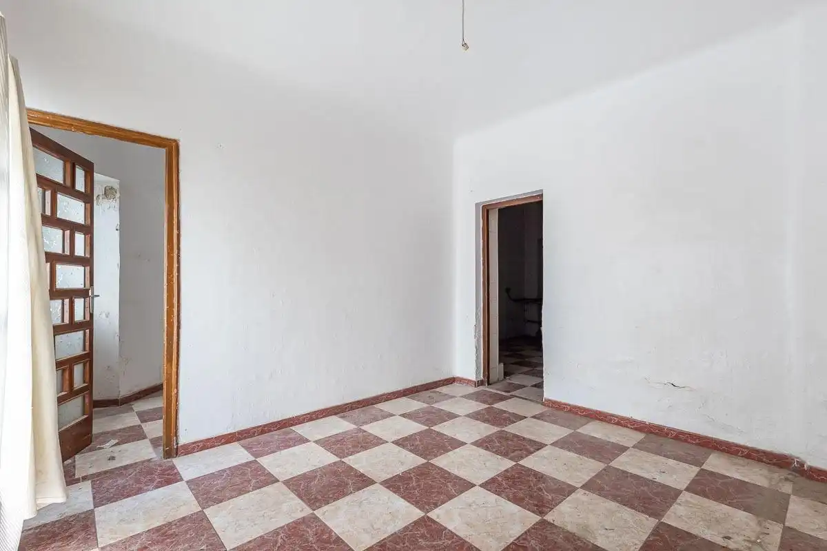 Planta baja en venta en Crta. De la Sierra