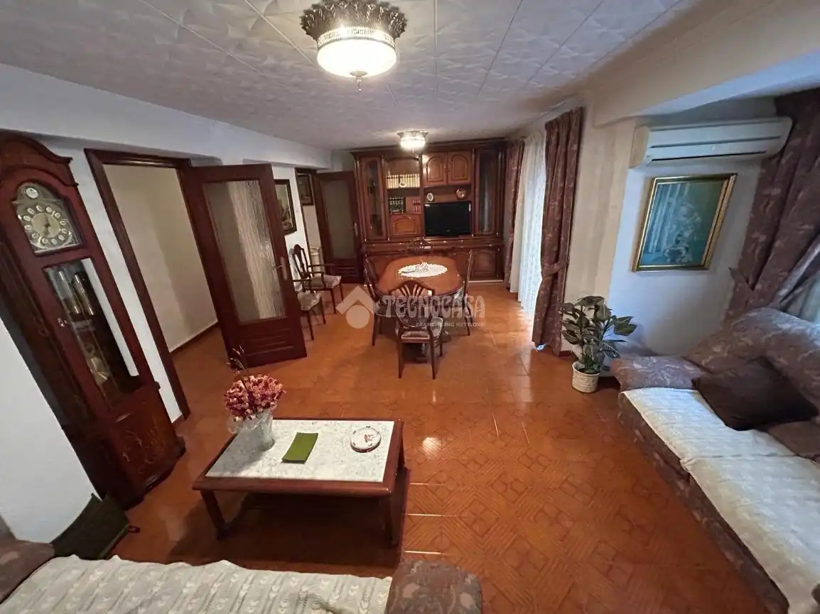 Sala d'estar de Pis en venda en Valencia amb Balcó