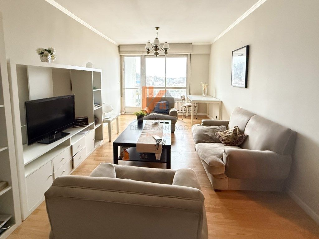 Sala de estar de Apartamento en venta en Santiago de Compostela 