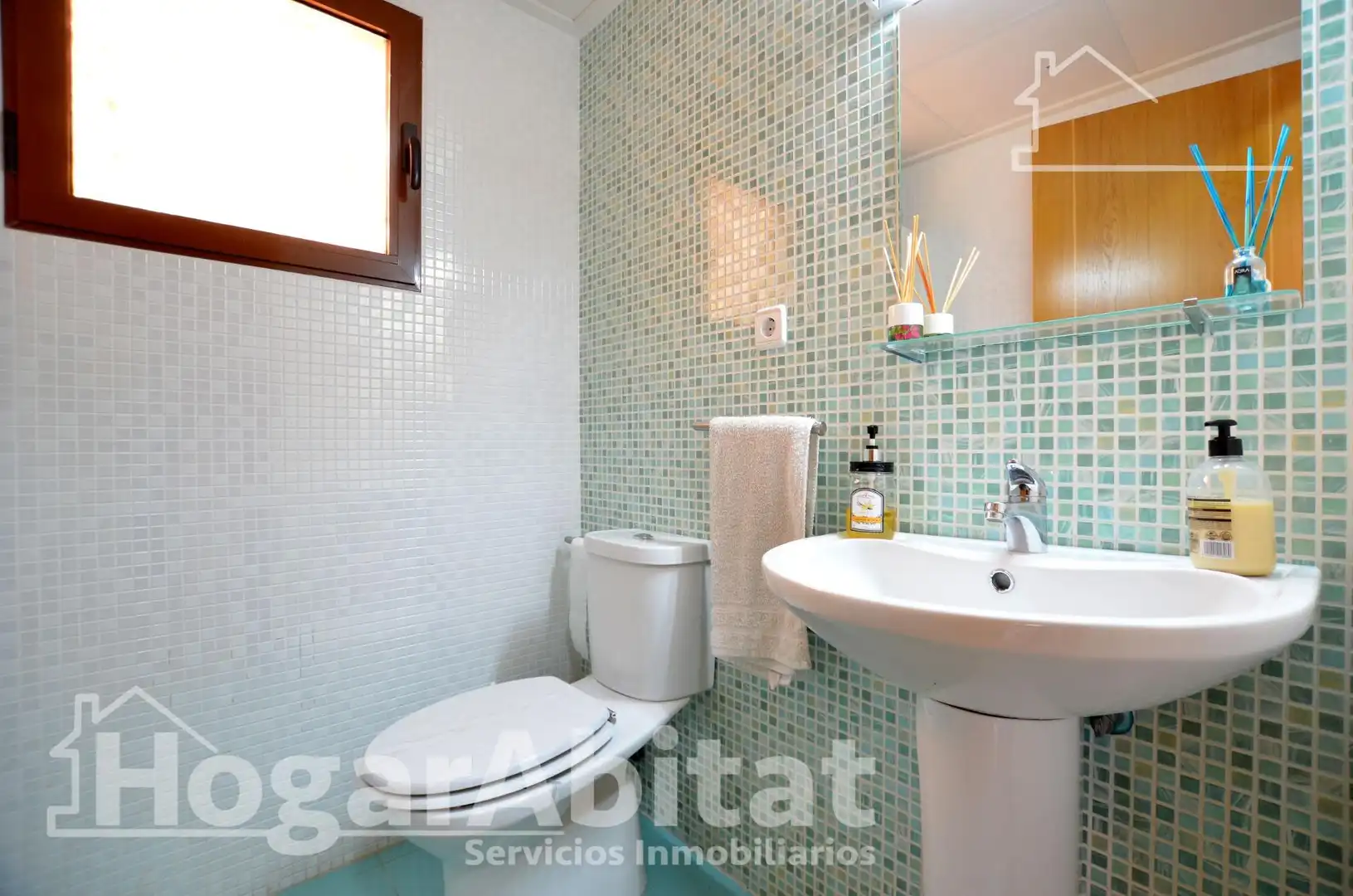 Baño de Casa adosada en venta en Favara con Terraza, Trastero y Balcón