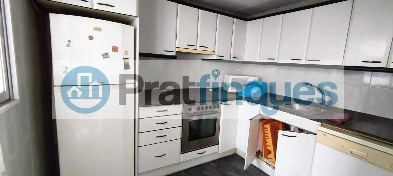 Kitchen of Houses for sale in El Prat de Llobregat  with Heating, Private garden and Terrace