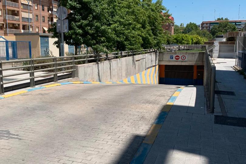 Photo 1 of Garage for sale in Calle Nueva York, 8, Sur - PAU 4, Madrid