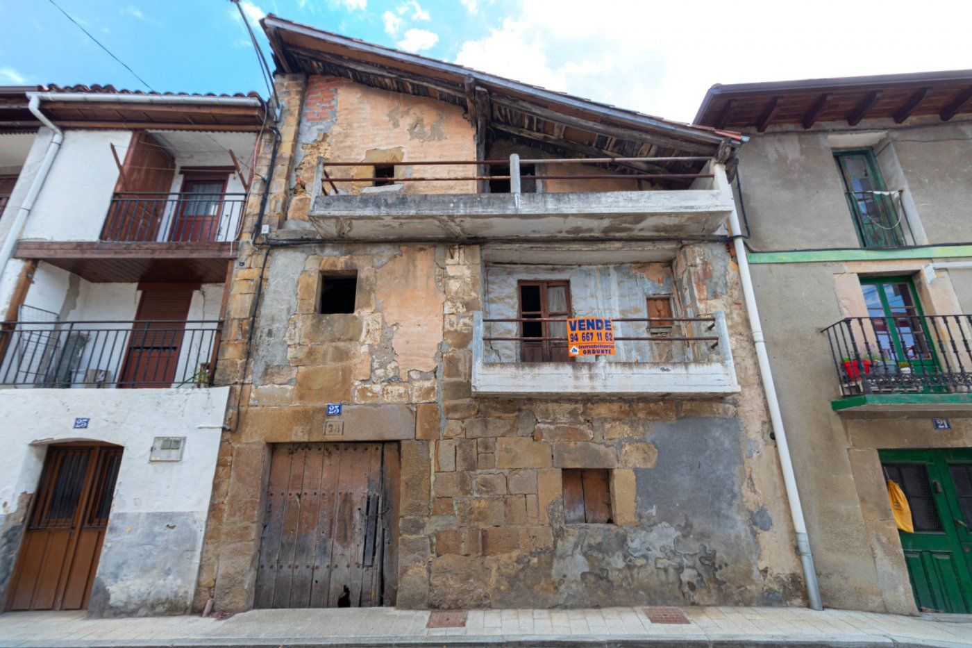 Vista exterior de Casa adosada en venda en Trucios-Turtzioz amb Terrassa