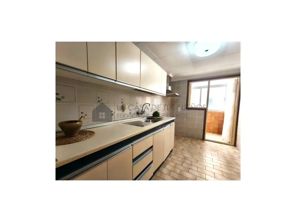 Kitchen of Flat for sale in Sax