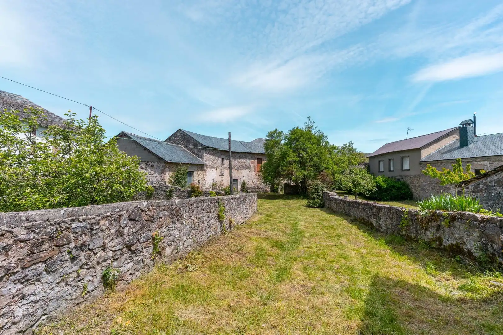 Casa o chalet en venta en Cabrillanes con Jardín privado, Terraza y Trastero