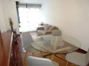 Sala de estar de Piso de alquiler en Gijón  con Calefacción, Parquet y Amueblado