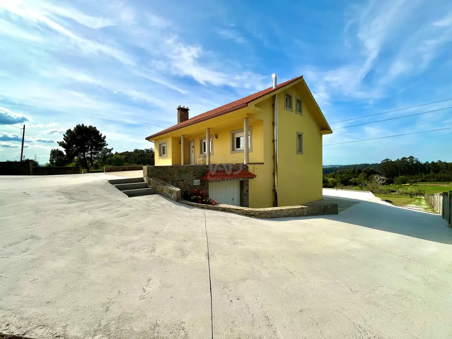 Vista exterior de Casa o chalet en venta en Coirós con Calefacción y Terraza