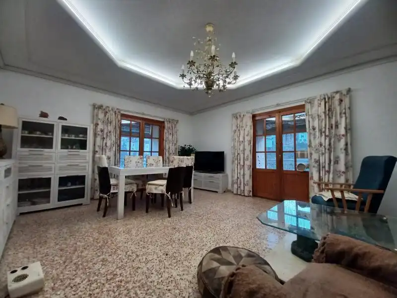 Wohnung zum Verkauf in Montán