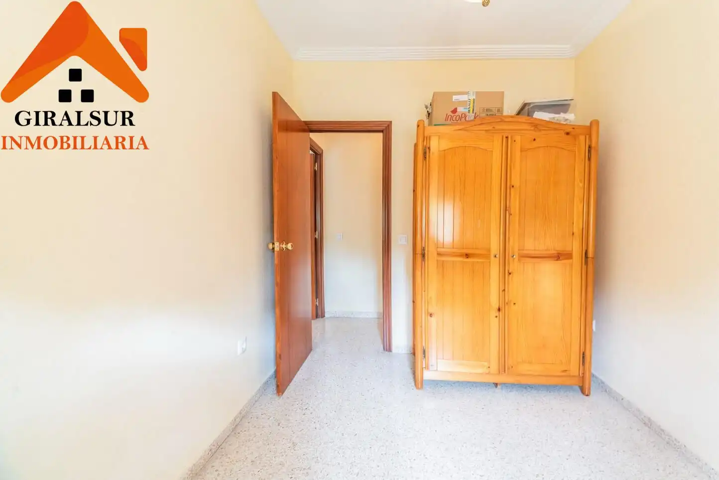 Bedroom of Flat for sale in Sevilla  with Air Conditioner, Storage room and Balcony