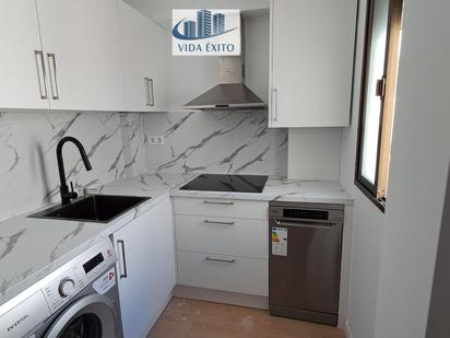 Kitchen of Flat for sale in  Jaén Capital  with Air Conditioner