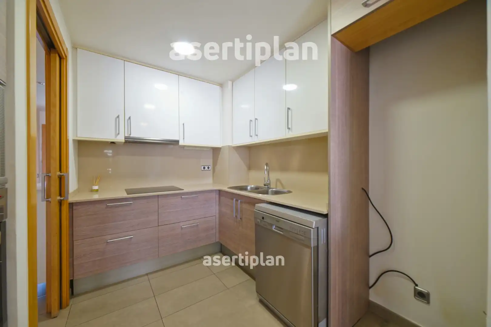 Wohnung zur Miete in Camí Ral de la Mercè, Centre