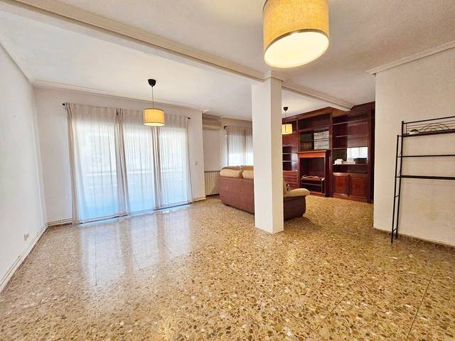 Piso en Venta en Calle de Ordóñez, 20 en Casco Antiguo