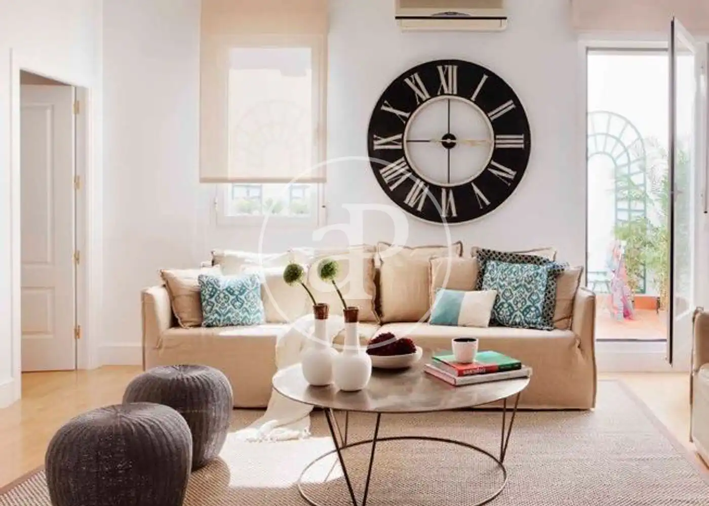 Living room of Flat for rent in Madrid  with Air Conditioner, Heating and Private garden