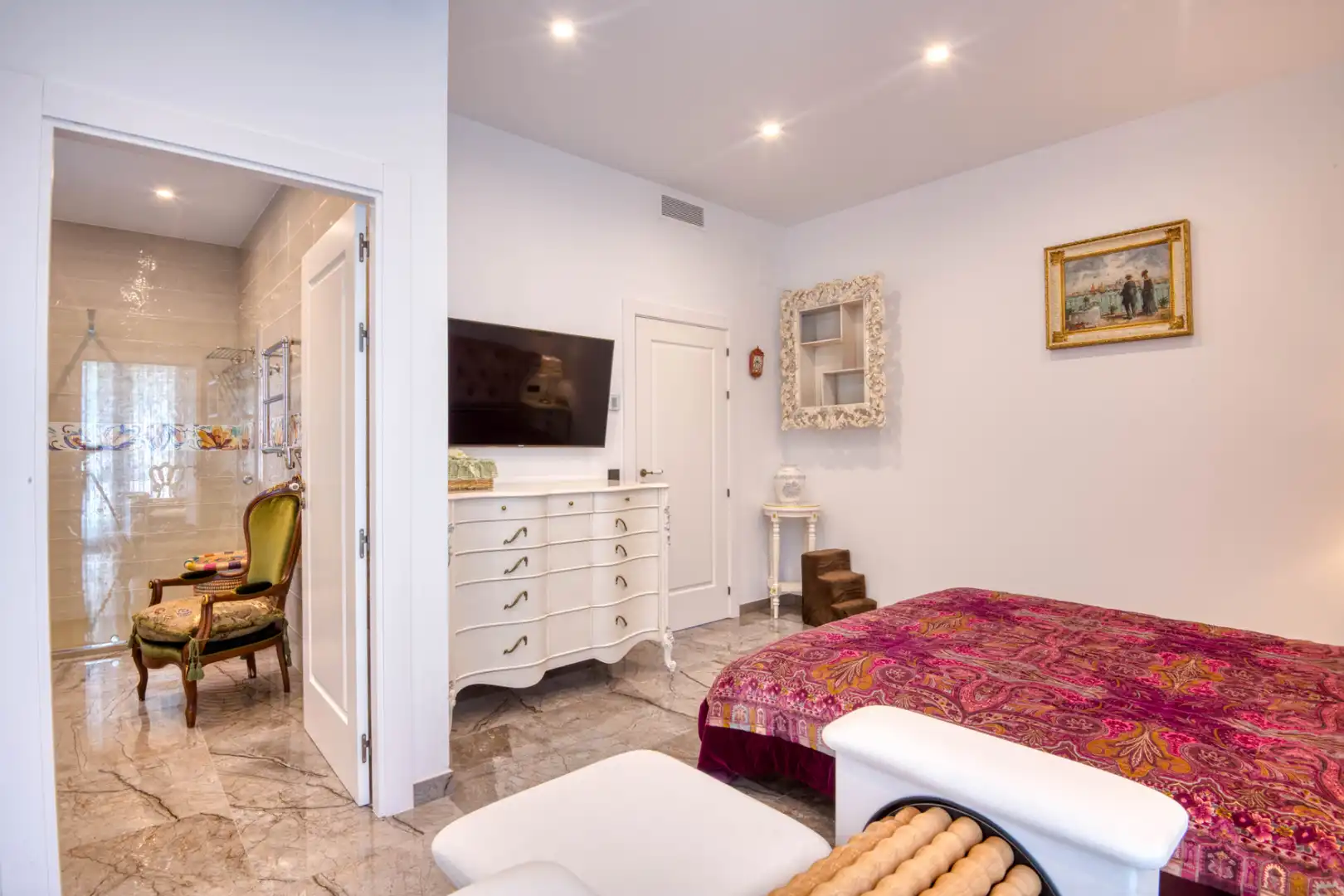 Chalet con piscina en venta en Carrer Cadí, imagen 16