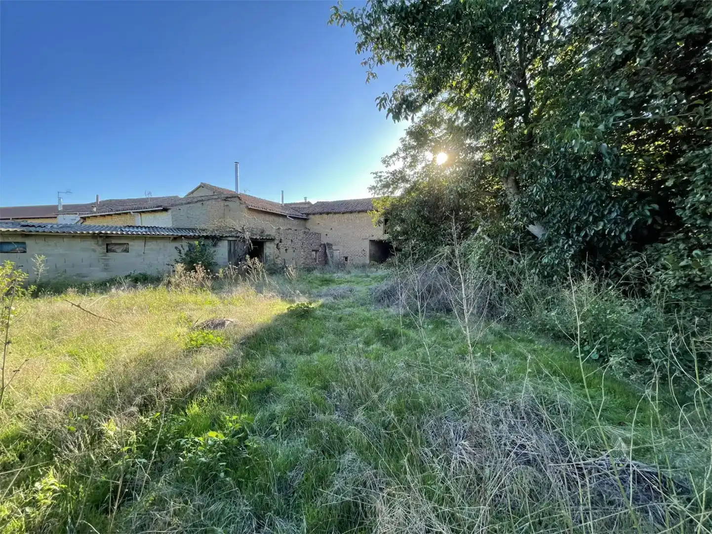 Finca rústica en venda en Vegas del Condado amb Jardí privat