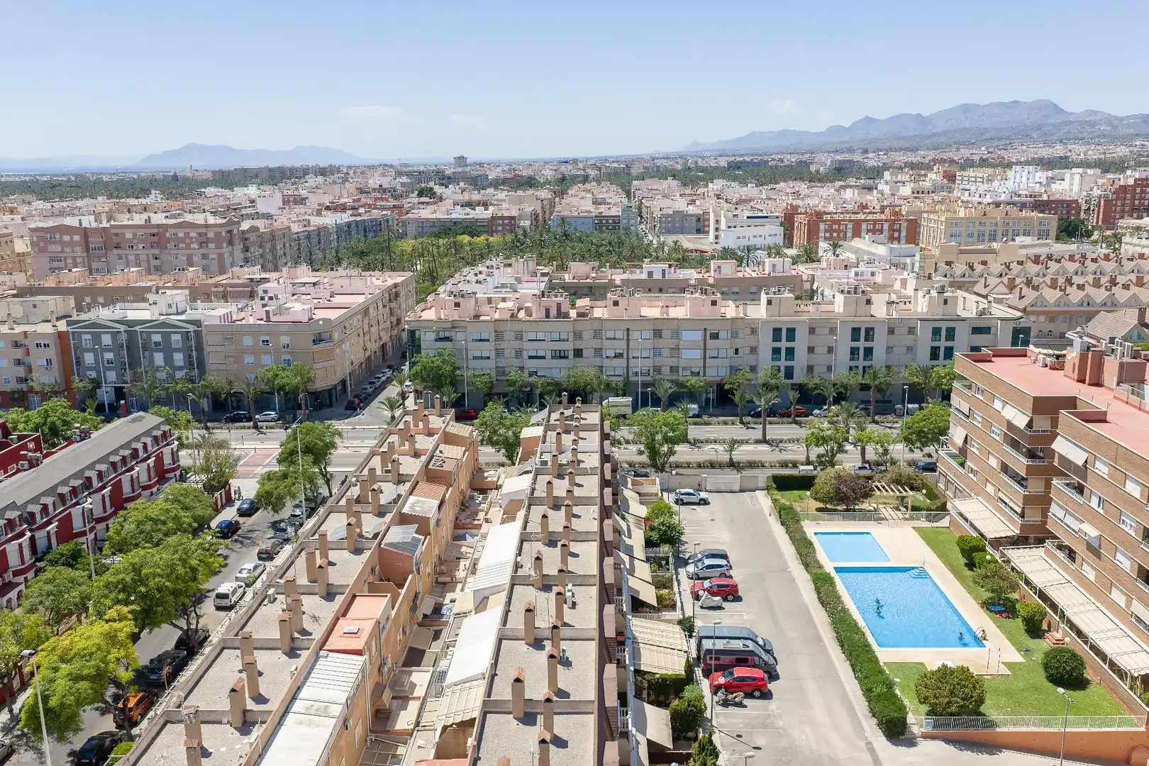 Exterior view of Detached homes for sale in Elche / Elx  with Air Conditioner, Private garden and Terrace