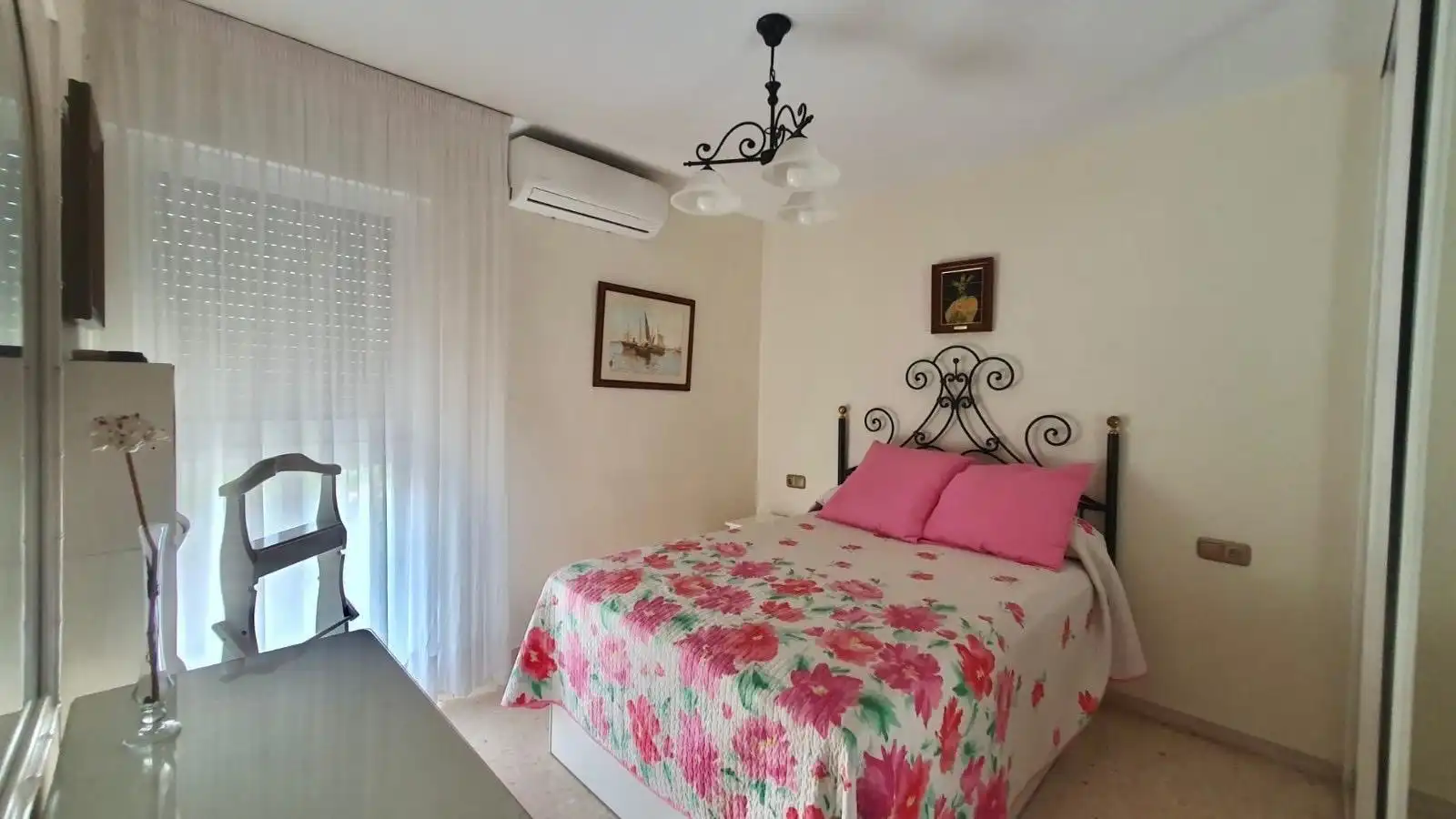 Habitación de Piso en venta en Málaga con Aire acondicionado y Calefacción