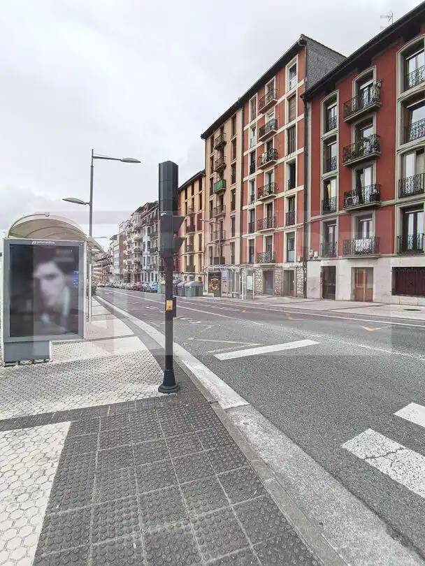 Vista exterior de Pis en venda en Donostia - San Sebastián  amb Calefacció