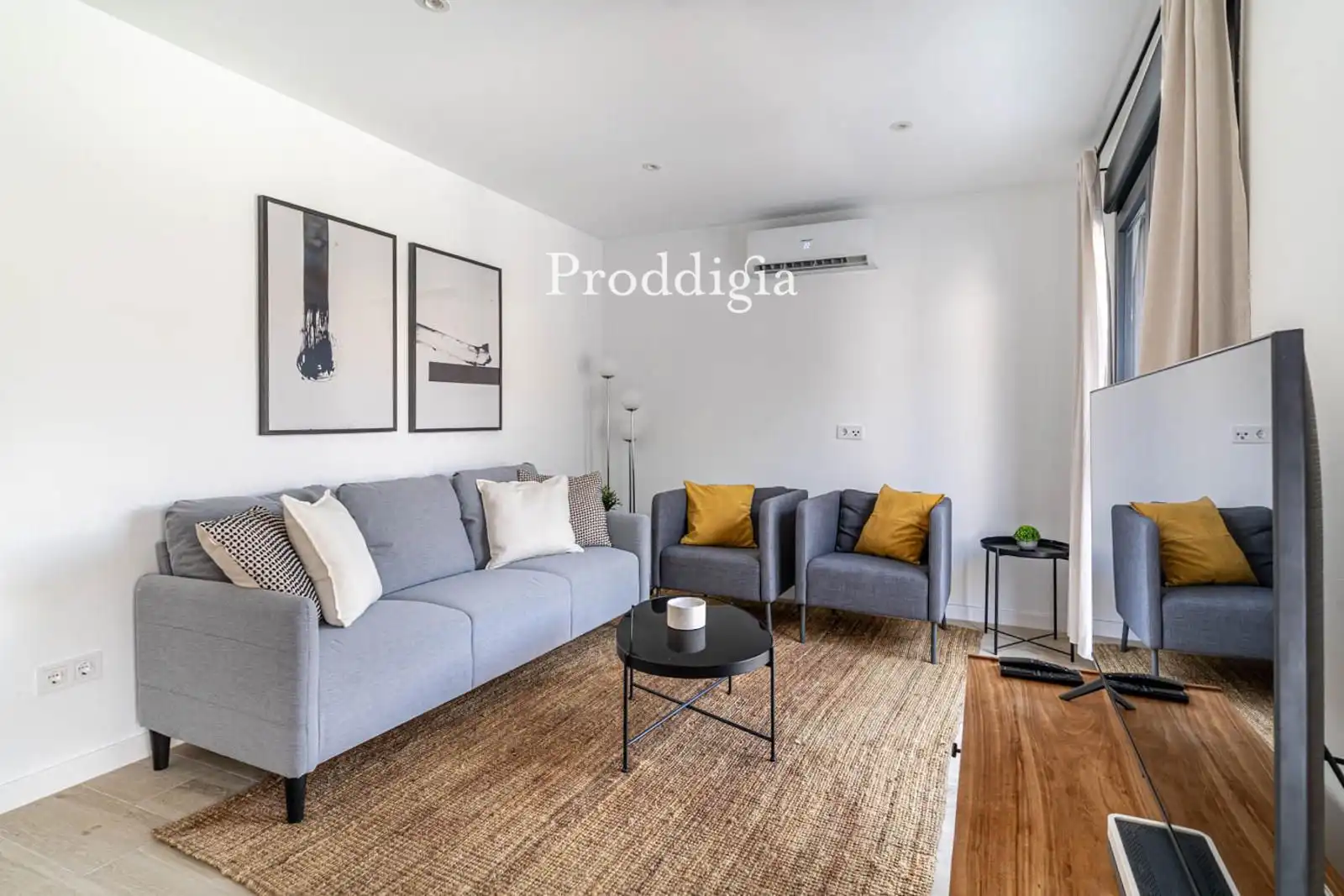 Living room of Houses for rent in Sant Cugat del Vallès  with Air Conditioner, Storage room and Swimming Pool
