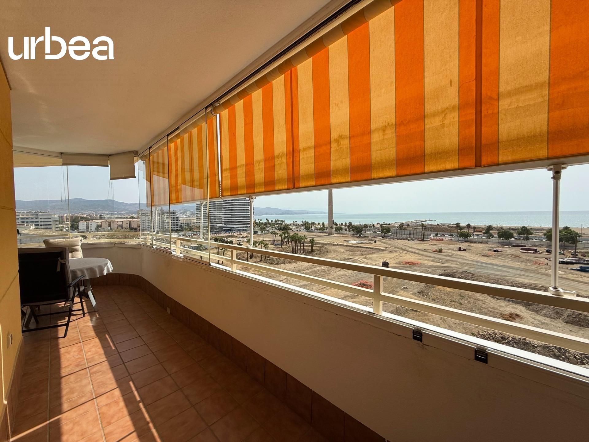 Vista exterior de Pis de lloguer en Málaga Capital amb Aire condicionat, Jardí privat i Parquet