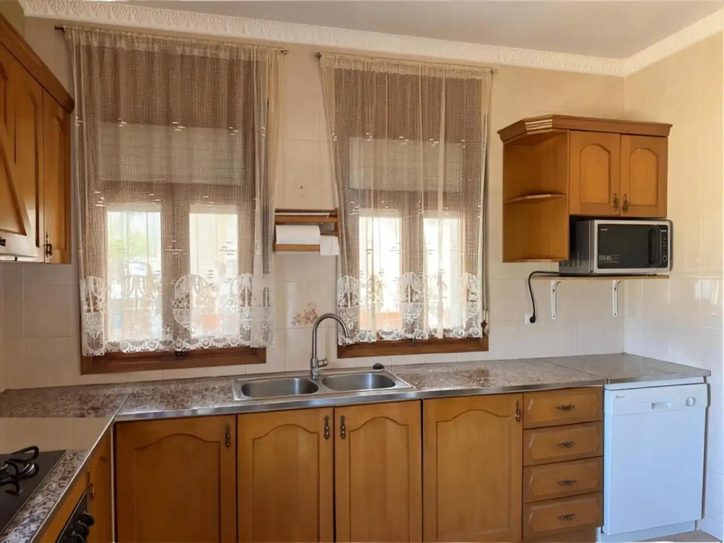 Cocina de Casa o chalet en venta en Alguaire con Calefacción, Terraza y Amueblado