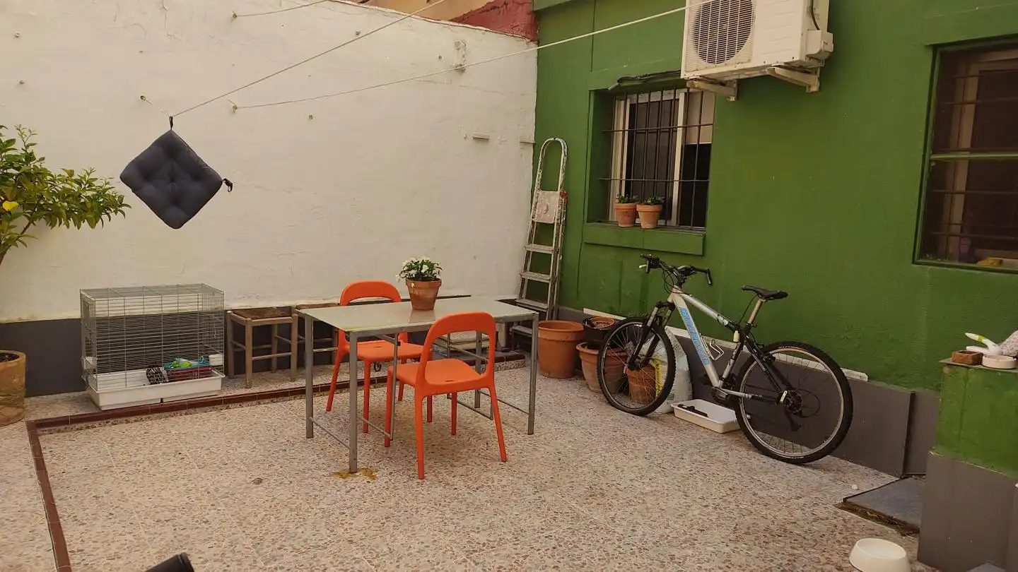 Planta baja de alquiler en Federico Mayo Gayarre, Amate