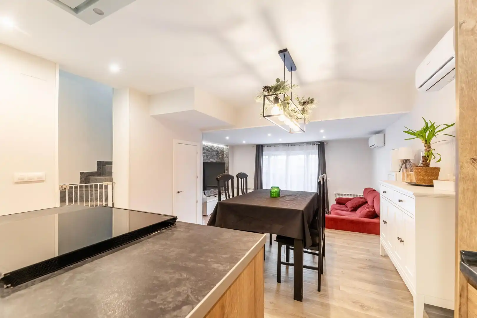 Terraced house with pool for sale in Fuente Santa, imagen 5