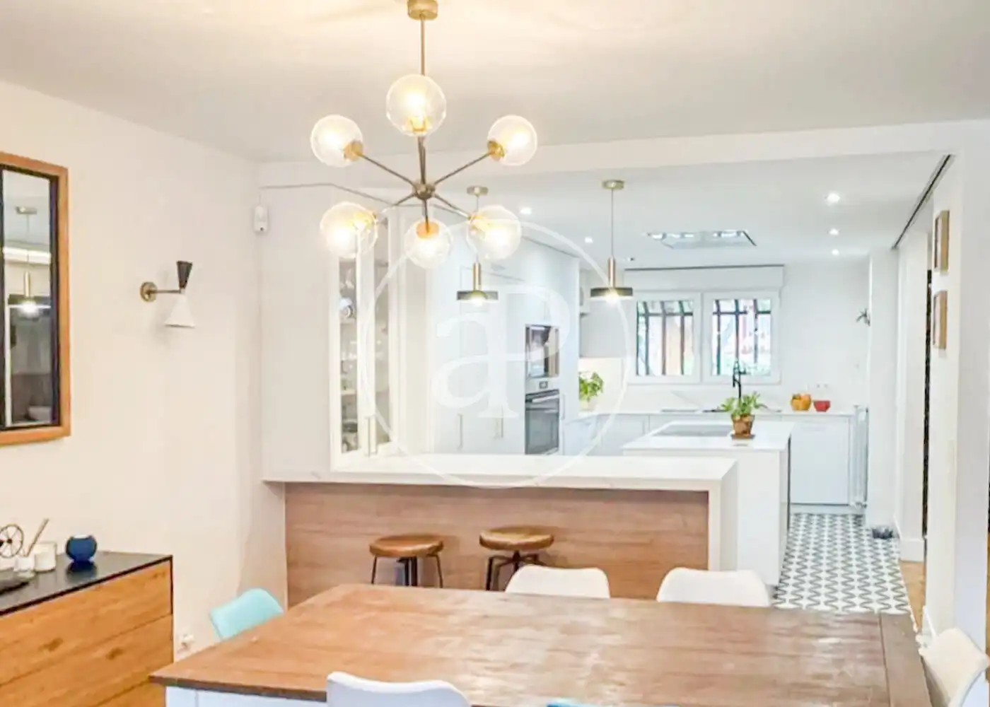 Küche von Wohnung zum Verkauf in Majadahonda mit Klimaanlage, Heizung und Privatgarten