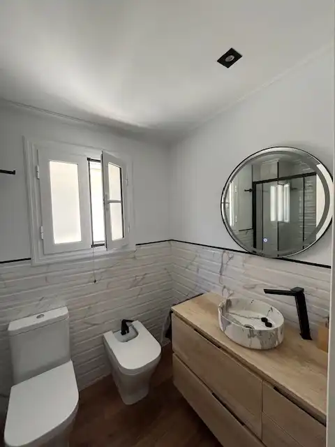 Baño de Casa adosada de alquiler en Sant Joan d'Alacant con Aire acondicionado, Calefacción y Jardín privado