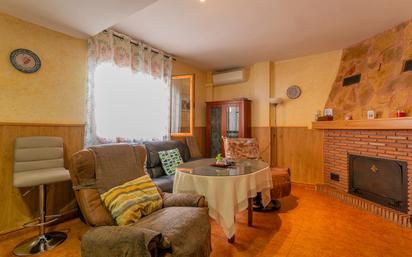 Wohnzimmer von Haus oder Chalet zum verkauf in Güevéjar mit Klimaanlage und Terrasse