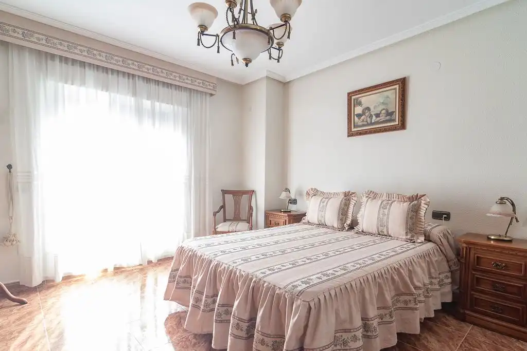 Dormitori de Casa adosada en venda en Orihuela amb Aire condicionat, Calefacció i Terrassa