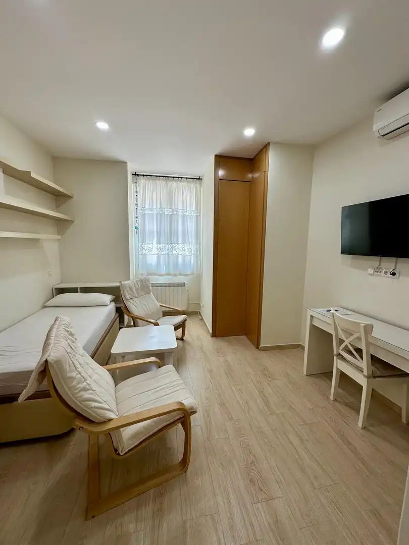 Habitación de Piso de alquiler en Madrid con Aire acondicionado y Calefacción