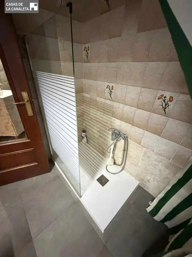 Baño de Piso en venta en Mislata con Balcón