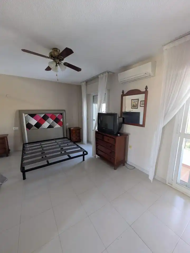 Bedroom of Houses for rent in Vélez-Málaga