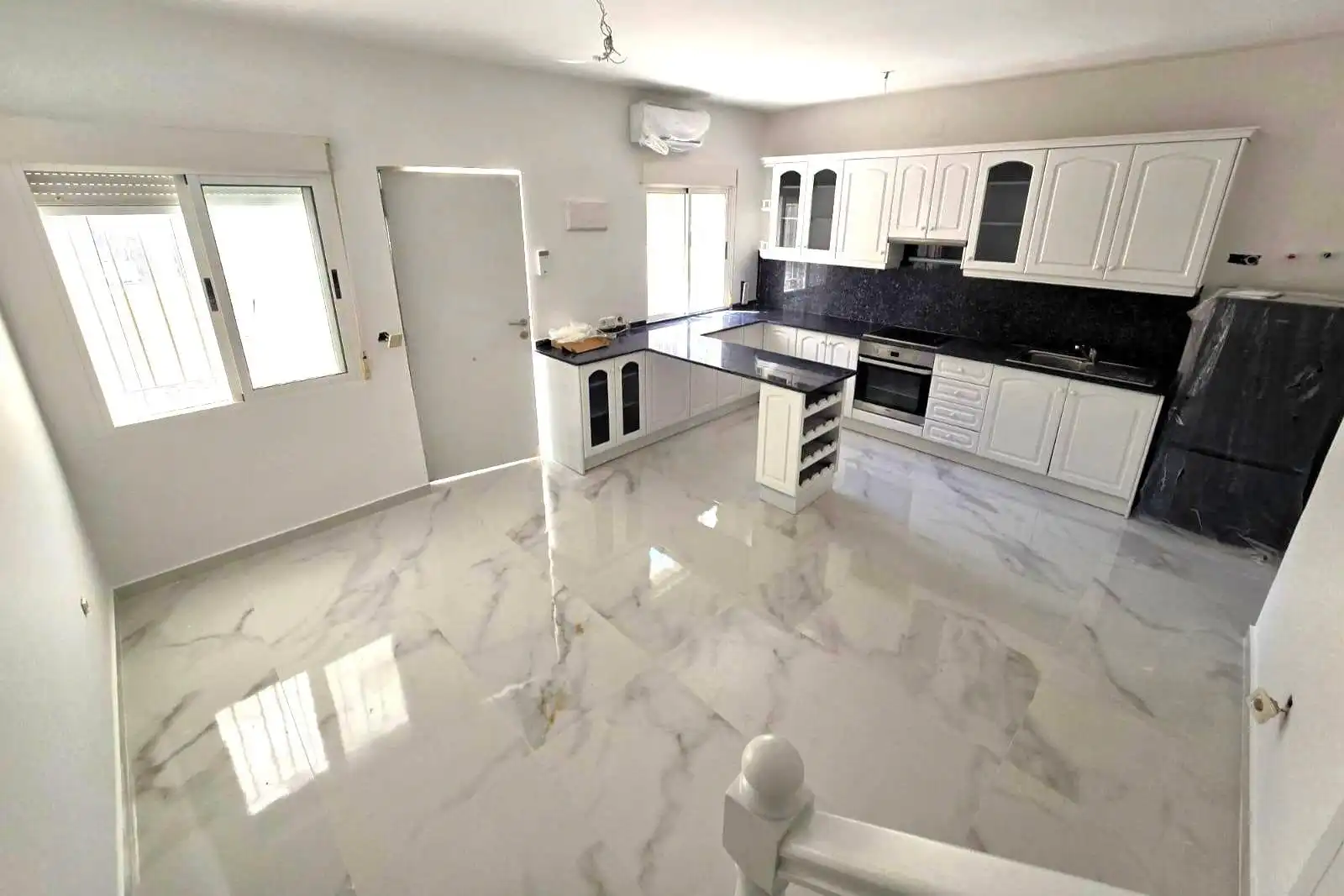 Kitchen of Single-family semi-detached for sale in Torrevieja  with Air Conditioner, Private garden and Terrace