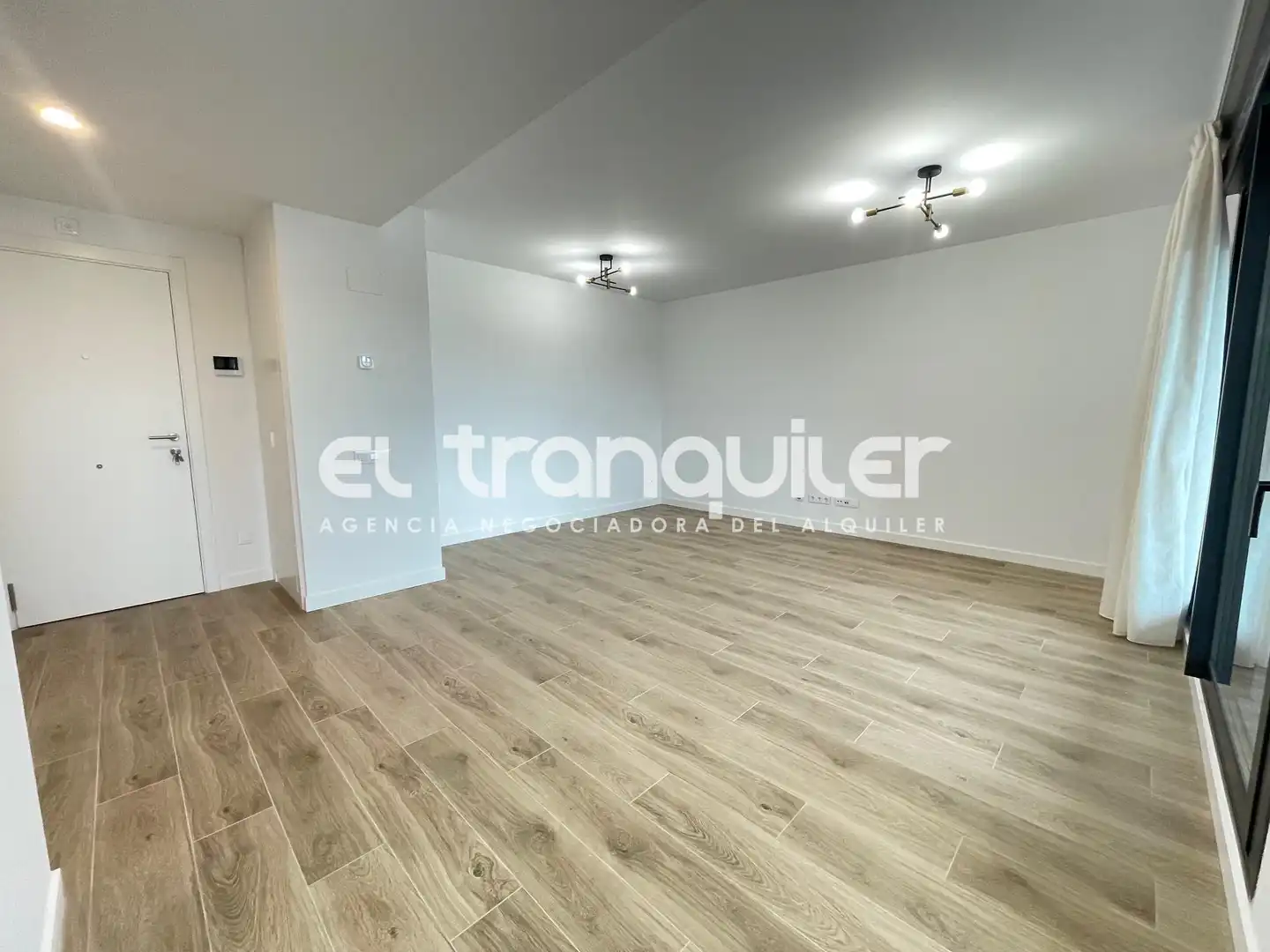 Piso de alquiler en Calle Avenida de la Seda, El Olivar