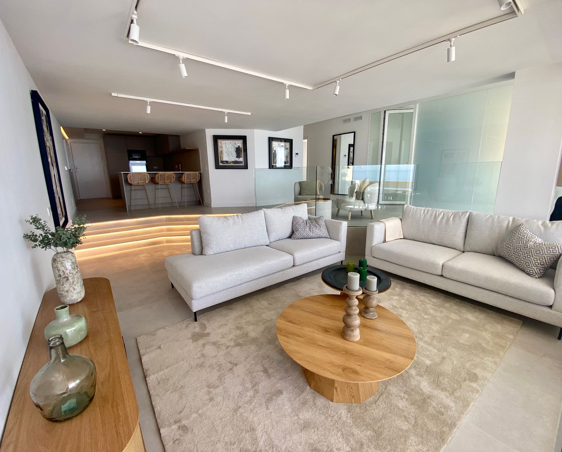 Living room of Flat for sale in Marbella  with Air Conditioner, Storage room and Furnished