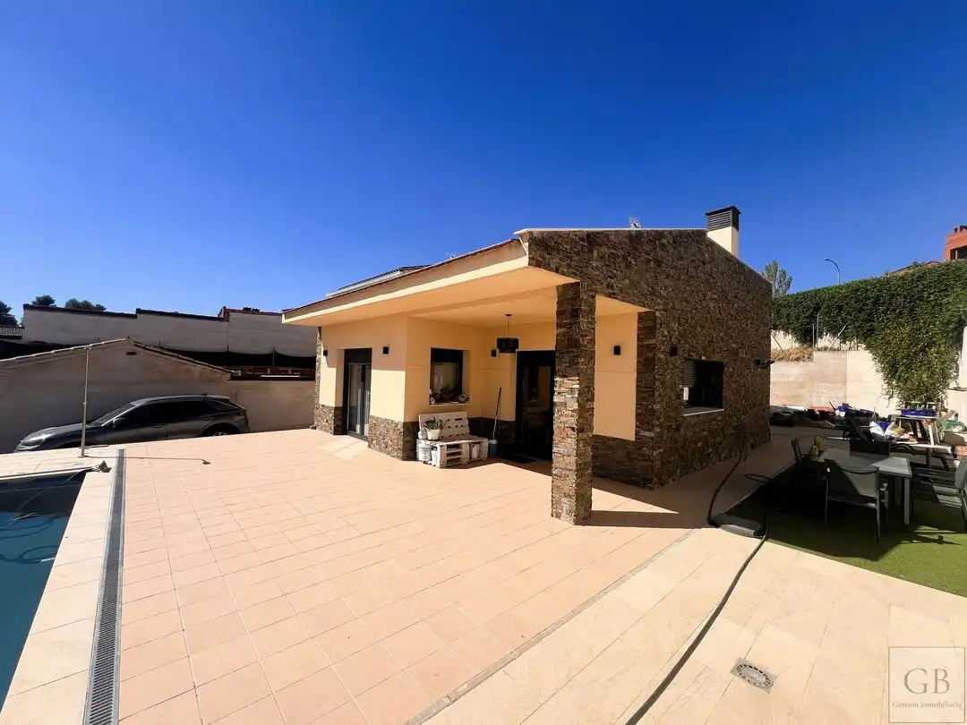 Detached house for sale in Olías del Rey