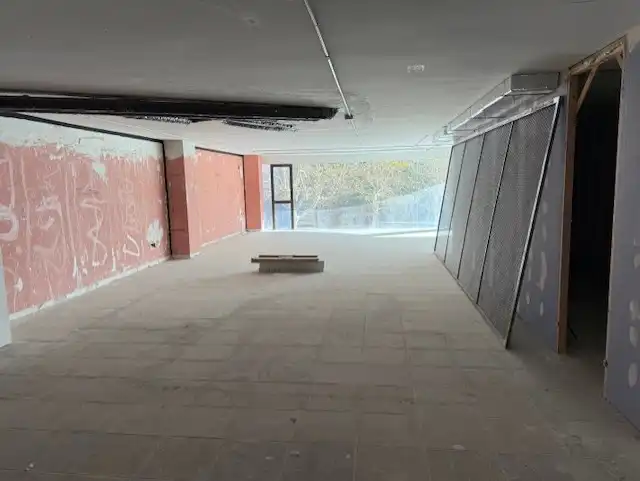 Oficina amb ascensor en venda a Avenida Teodomiro, imagen 2